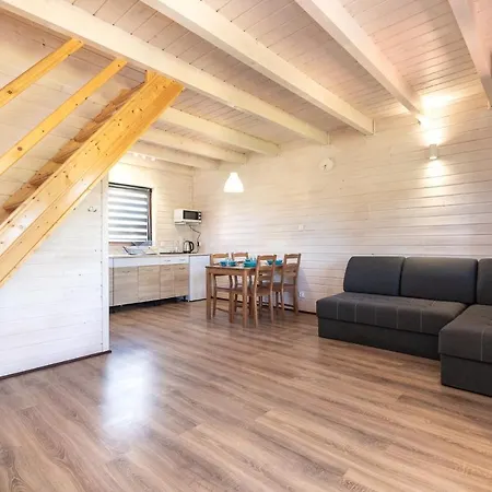 Holiday home Markowedomki,pl *